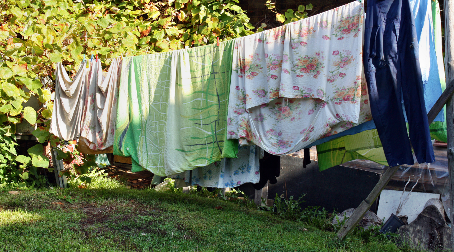 Risks of Air-Drying Laundry in Humid Environments Like Bangkok