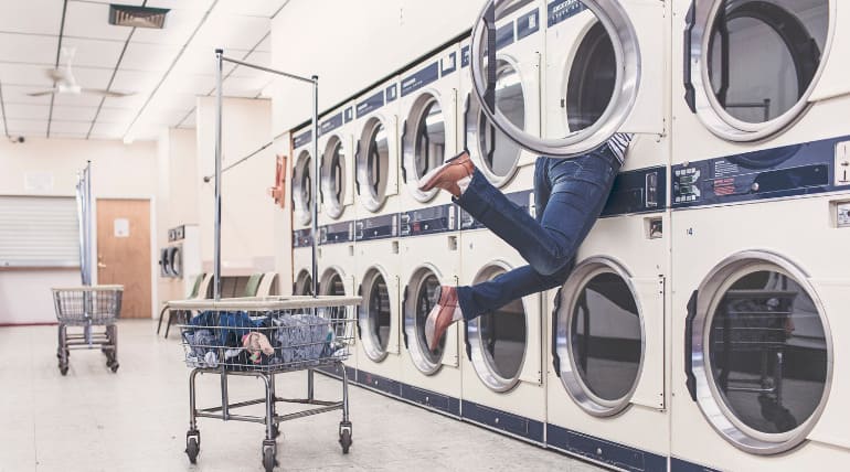 The Benefits of Outsourcing Laundry Services for Bangkok Hotels and Businesses